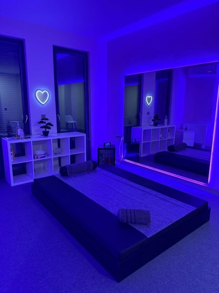 Luxora Massage