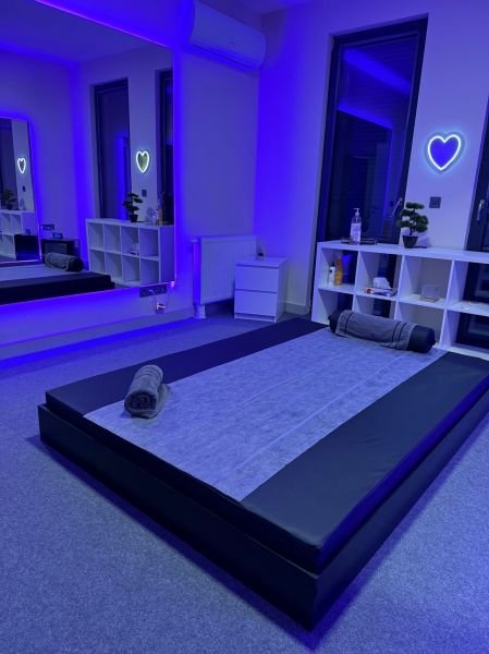 Luxora Massage